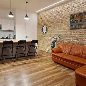 Pacman Apartmán